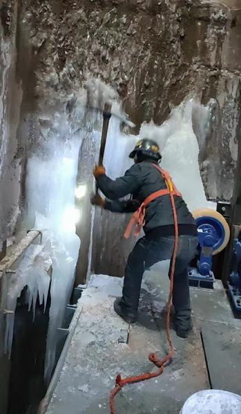 陜煤建設(shè)礦建二公司安裝項目破冰施工側(cè)記