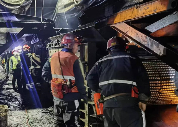 陜煤建設(shè)機(jī)電安裝公司小保當(dāng)項目部：只爭朝夕抓開局