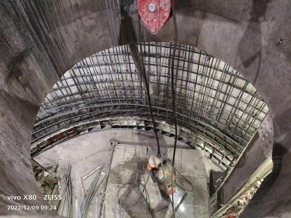 陜煤建設(shè)礦建二公司圓滿完成胡家河二號進風立井凍結(jié)段套壁施工任務(wù)