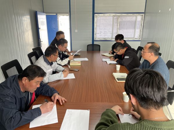 陜煤建設(shè)天工公司新疆第一項目部：靶心向內(nèi)挖潛力，開足馬力搞建設(shè)