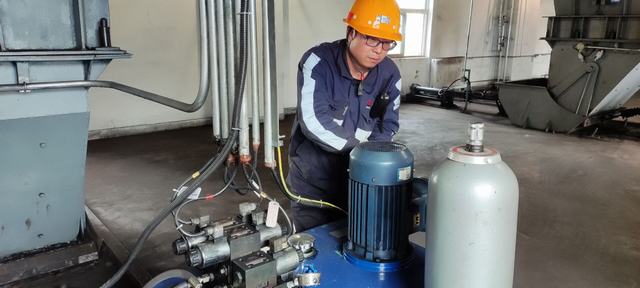 陜煤建設(shè)洗選煤運(yùn)營(yíng)公司神渭蒲城運(yùn)營(yíng)項(xiàng)目部：“最美勞動(dòng)者”汗水鑄就新畫卷