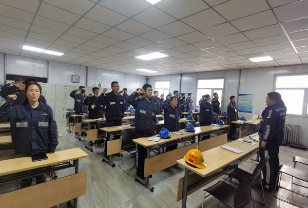 陜煤建設(shè)洗選煤運(yùn)營(yíng)公司紅柳林洗煤廠項(xiàng)目部： 立足當(dāng)“夏”  提升機(jī)電管理再“加碼”