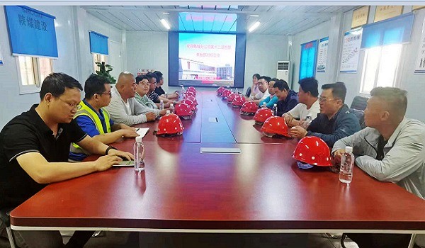 陜煤建設(shè)渭南分公司第三項(xiàng)目部對(duì)標(biāo)學(xué)習(xí)促發(fā)展，經(jīng)驗(yàn)共享譜新篇