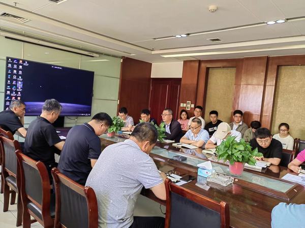 陜煤建設(shè)煤礦運(yùn)營服務(wù)分公司：開展“初夏已至 書香有約”主題贈(zèng)書活動(dòng)