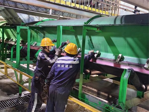 陜煤建設(shè)洗選煤運營公司神渭首端運營項目部：迎戰(zhàn)盛夏   做好“安全吹哨人”