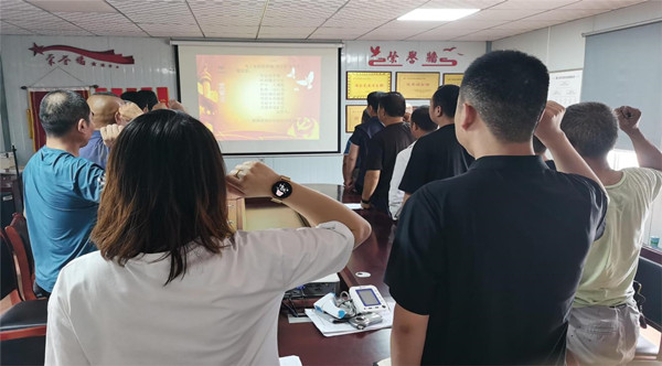 陜煤建設(shè)漢中分公司第五項(xiàng)目部：“軟硬”兼施防火災(zāi)，夏季安全記心間