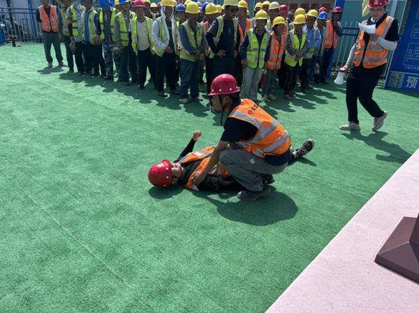 陜煤建設(shè)漢中分公司第二項目部組織開展高溫防中暑應(yīng)急演練