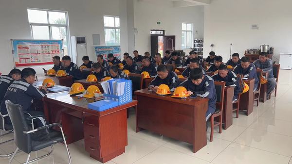 陜煤建設(shè)洗選煤運營公司神渭蒲城運營項目部：堅持“黨建+安全”，筑牢安全生產(chǎn)堡壘