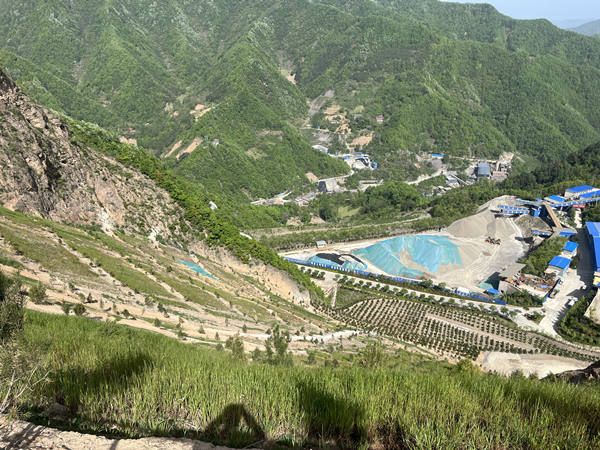 搶工期、保質(zhì)量，只爭朝夕施工忙