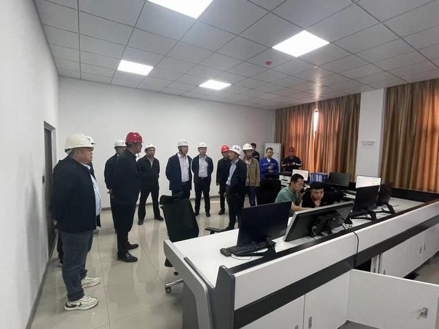 陜煤建設(shè)韓城分公司承建的榆陽煤炭物流園區(qū)工程順利完成竣工驗(yàn)收移交