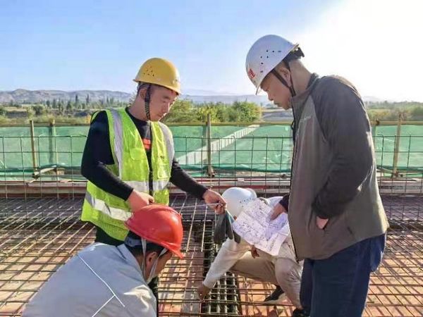 陜煤建設(shè)新疆第一項(xiàng)目部：凝心聚力趕工期，追趕超越“拼”成效