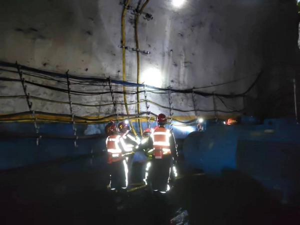 陜煤建設(shè)機(jī)電安裝公司神府項(xiàng)目部：過(guò)年不停歇，打響2024年工程“開(kāi)門紅”