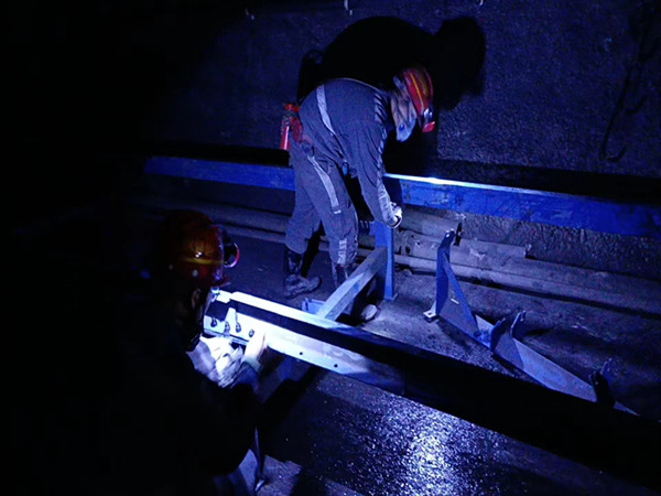 陜煤建設(shè)機(jī)安裝公司涌鑫項(xiàng)目部：春節(jié)不停工，全力以赴搶工期