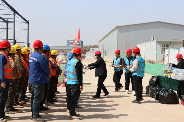 陜煤建設(shè)澄合分公司：關(guān)愛農(nóng)民工 工會在行動