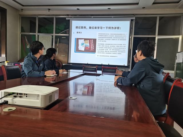 陜煤建設(shè)韓城分公司土建五項(xiàng)目部：“三線并進(jìn)”讓安全教育永遠(yuǎn)在路上！