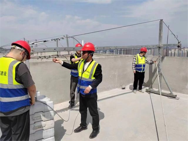 陜煤建設(shè)韓城分公司土二項(xiàng)目部扎實(shí)開(kāi)展高處作業(yè)吊籃安全專項(xiàng)管理活動(dòng)