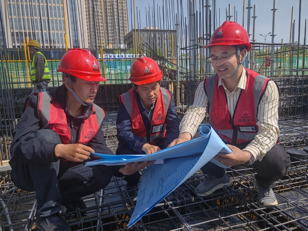 陜煤建設(shè)榆林公司榆溪圣境項目部：堅守現(xiàn)場，做質(zhì)量的捍衛(wèi)者