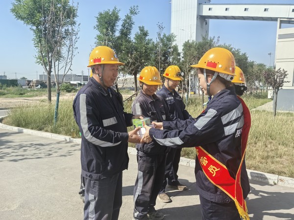 陜煤建設(shè)洗選煤運(yùn)營(yíng)公司神渭蒲城運(yùn)營(yíng)項(xiàng)目部 開展：“助檢修、囑安全、送溫暖”活動(dòng)