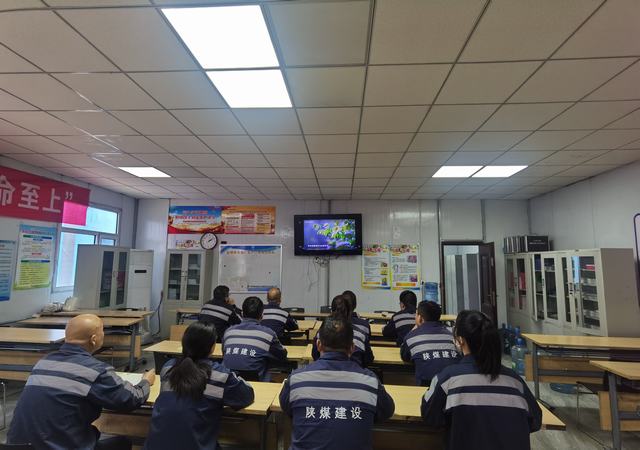 陜煤建設(shè)洗選煤運(yùn)營(yíng)公司紅柳林洗煤廠項(xiàng)目部黨支部：強(qiáng)化紀(jì)律意識(shí) 檢驗(yàn)學(xué)習(xí)成效