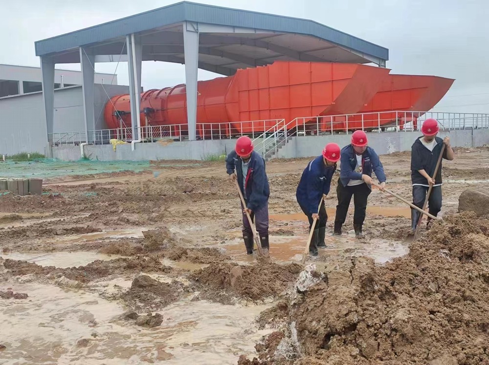 陜煤建設(shè)天工公司土建九部：防洪搶險(xiǎn)顯擔(dān)當(dāng)，共筑安全新防線