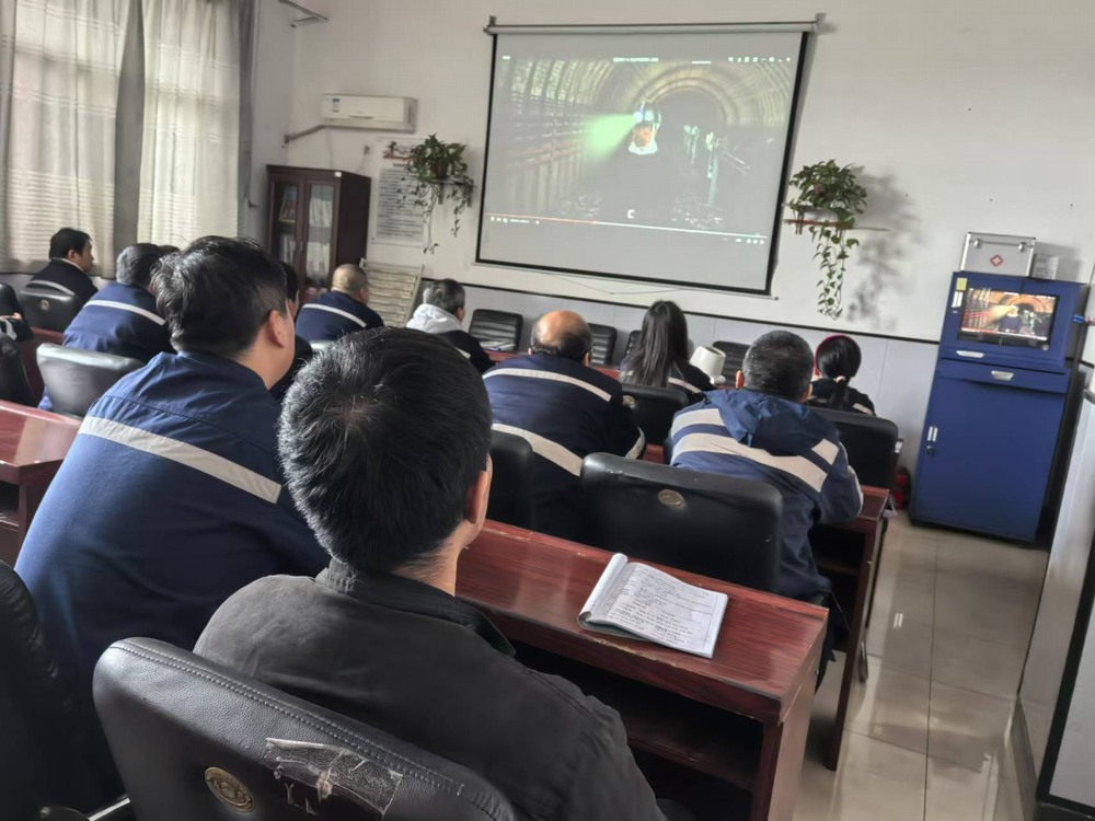 陜煤建設(shè)洗選煤運(yùn)營公司澄合山陽運(yùn)營項(xiàng)目部：以安全“預(yù)警”保“順暢”鑄“防線”