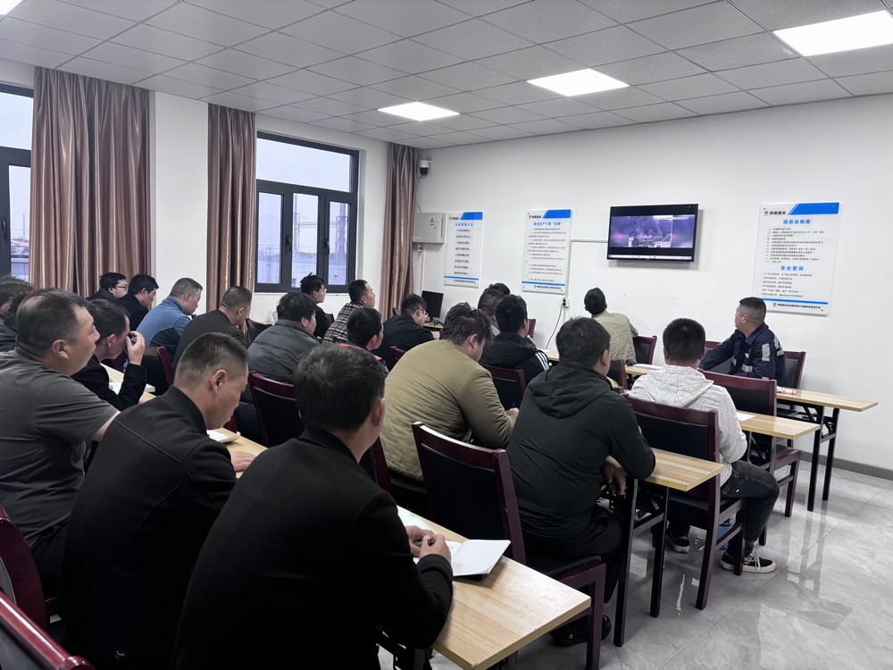 陜煤建設(shè)洗選煤運(yùn)營公司榆陽運(yùn)營項(xiàng)目部：守護(hù)生命的“防火墻”，敲響防火警鐘