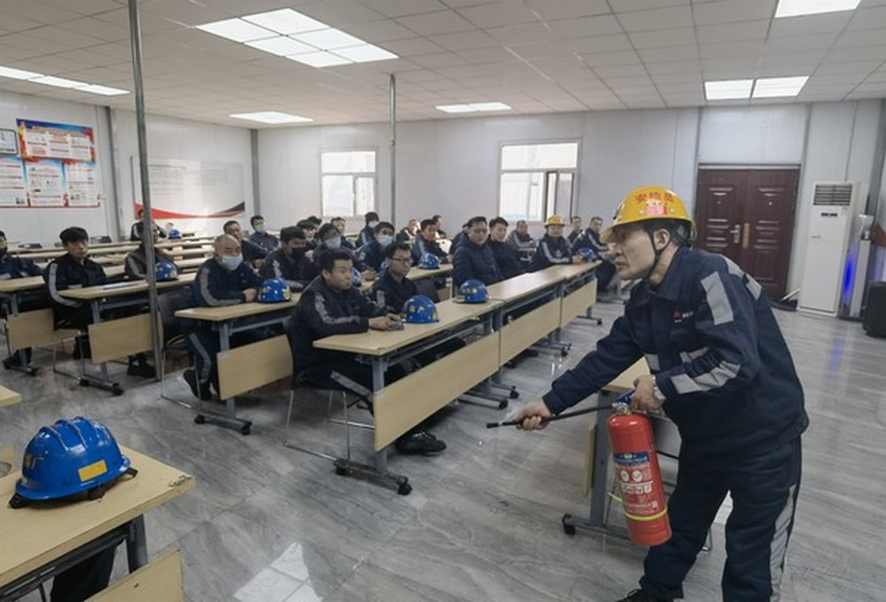 陜煤建設(shè)洗選煤運(yùn)營(yíng)公司：防患于未“燃” 消防宣傳月在行動(dòng)