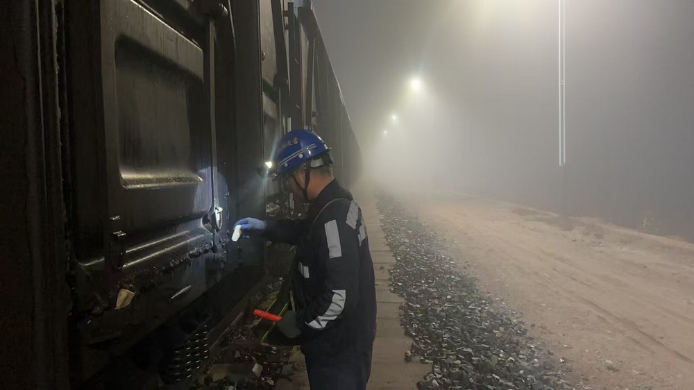 陜煤建設(shè)洗選煤運(yùn)營(yíng)公司榆陽(yáng)運(yùn)營(yíng)項(xiàng)目部：大霧中的安全衛(wèi)士