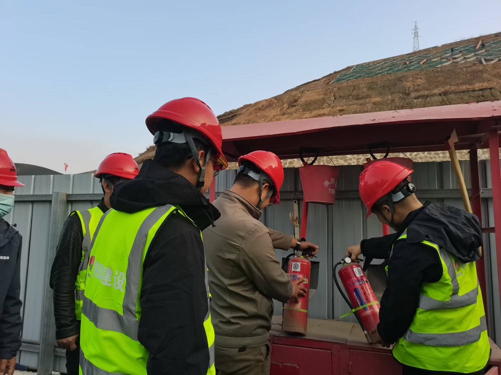 陜煤建設韓城分公司土建九項目部：“青”力保安全，助力“百日安全行”