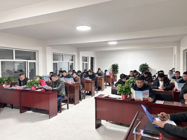 陜煤建設(shè)煤礦運(yùn)營服務(wù)分公司：擰緊冬季施工“安全閥”