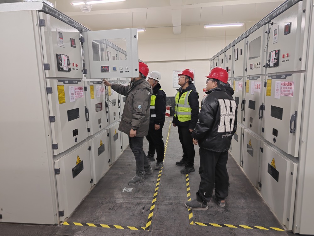 陜煤建設(shè)銅煤公司泰寶酒店式公寓項(xiàng)目“喜迎”送電 展現(xiàn)高效執(zhí)行力。