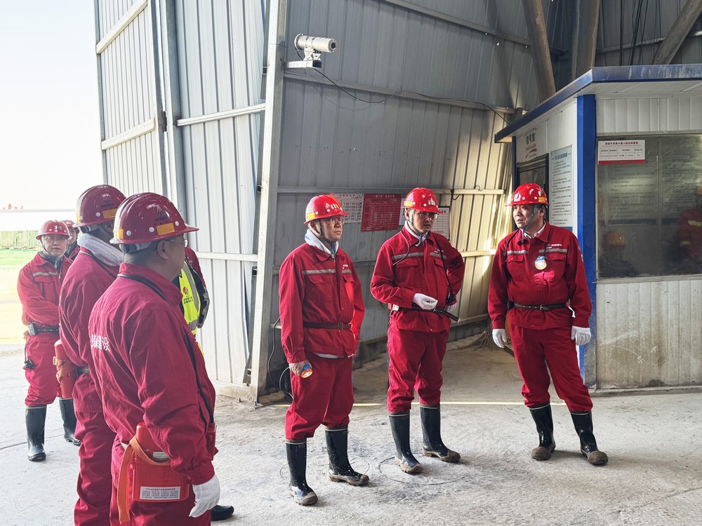 陜煤集團(tuán)安全檢查組到陜煤建設(shè)礦建三公司紅柳林項(xiàng)目部開(kāi)展一季度安全生產(chǎn)及消防安全大檢查