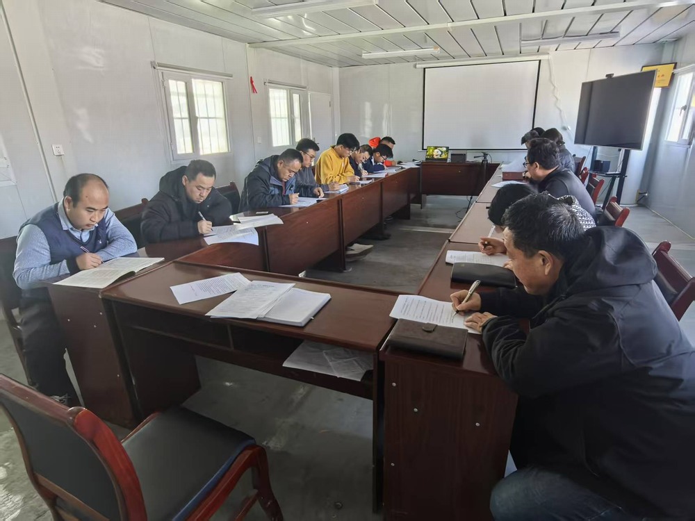 陜煤建設(shè)天工公司新疆第一項(xiàng)目部：“課”不容緩，筑牢復(fù)工安全防線