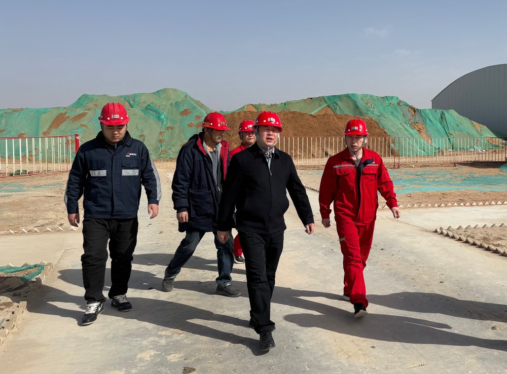 趙敬凱到陜煤建設(shè)礦建三公司檢查指導(dǎo)工作