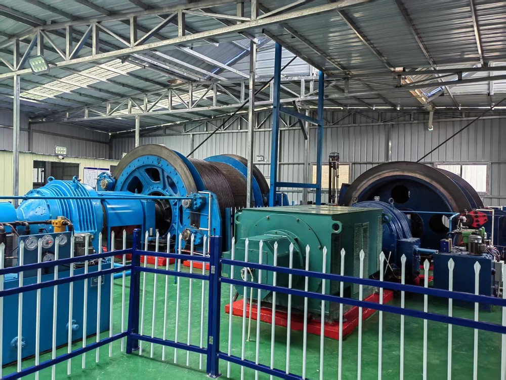 陜煤建設(shè)礦建三公司海南鸚哥嶺項(xiàng)目提升系統(tǒng)成功試運(yùn)行