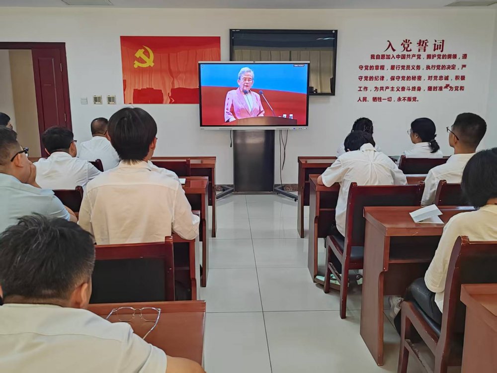 陜煤建設(shè)煤礦運營服務(wù)分公司：深學(xué)先進黨員事跡 凝聚高質(zhì)量發(fā)展新動能