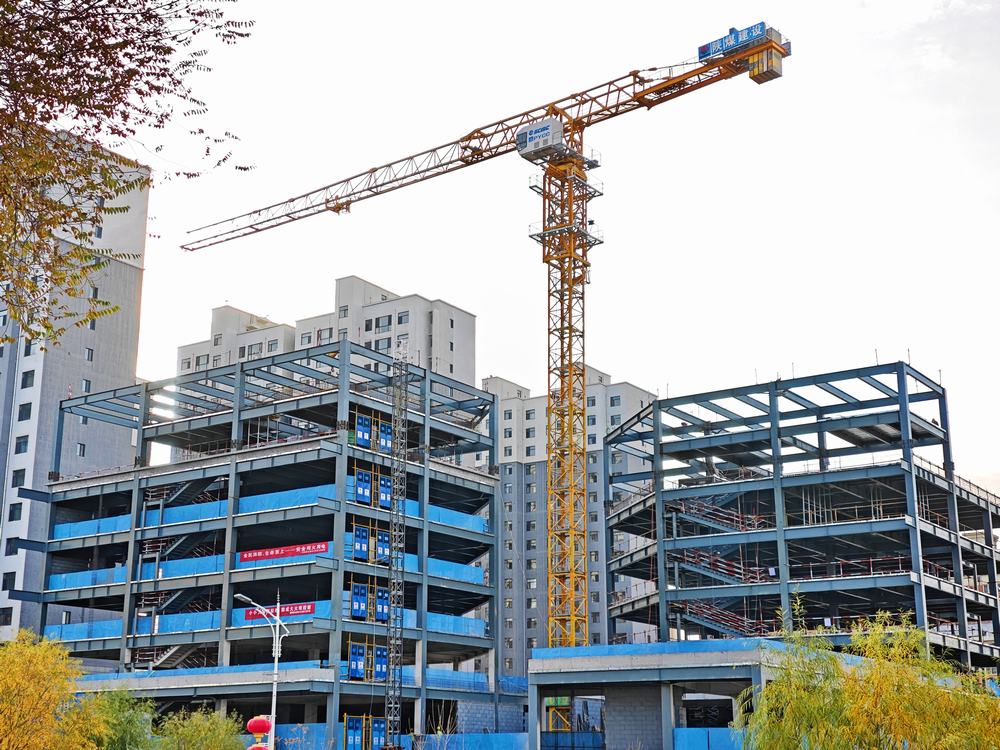 陜煤建設榆林公司：榆溪鄰里匯項目主體結構順利封頂