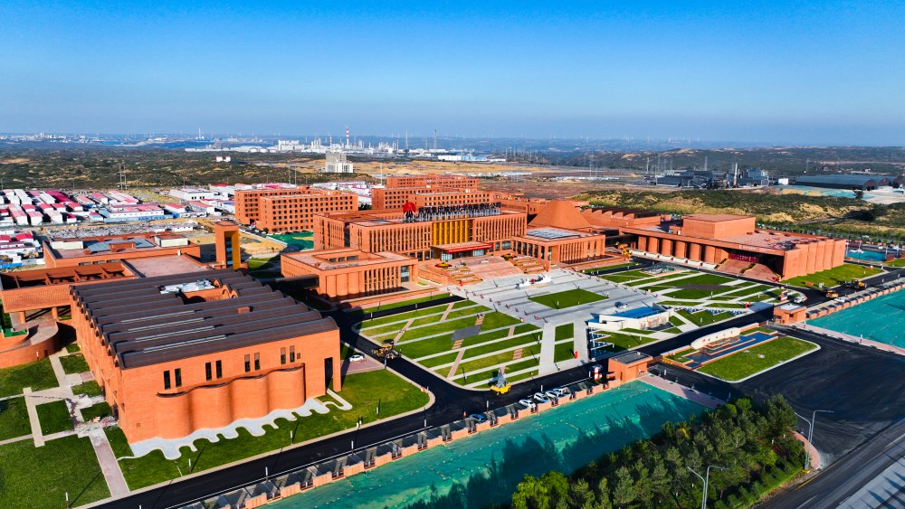 陜煤建設(shè)天工公司承建的榆林化學(xué)1#、2#宿舍樓工程順利通過(guò)竣工驗(yàn)收