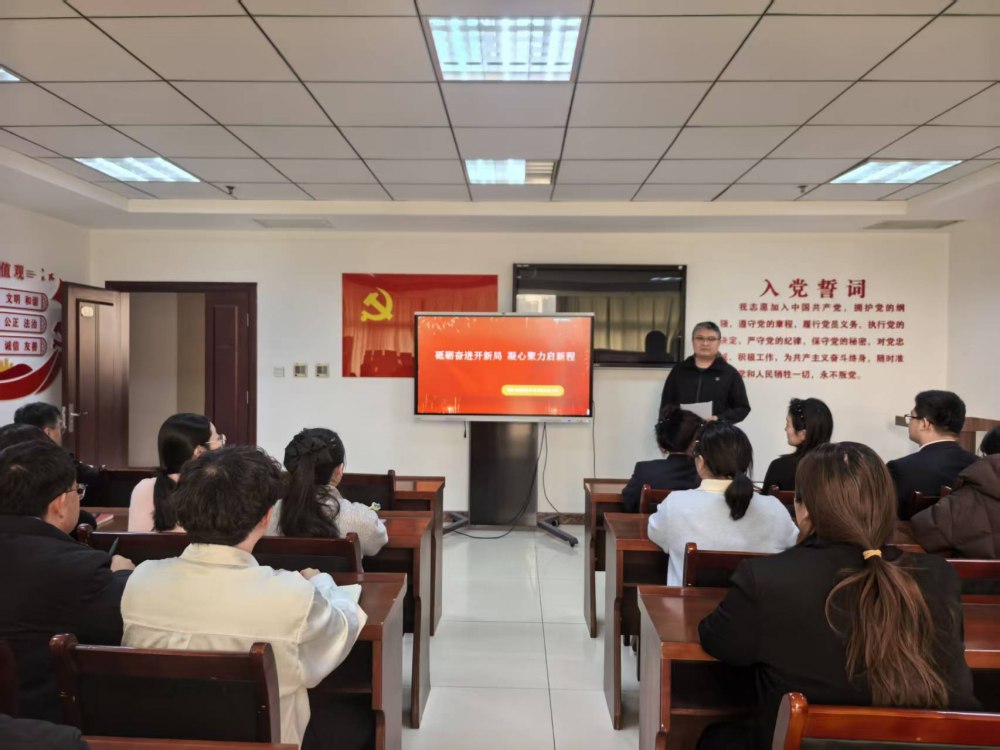 陜煤建設(shè)煤礦運營服務(wù)分公司：學(xué)賀詞強擔(dān)當 育人才啟新程