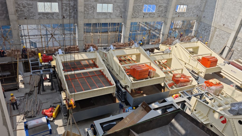 陜煤建設渭南分公司第三安裝項目部雙線鏖戰(zhàn)搶進度 安全賦能促攻堅