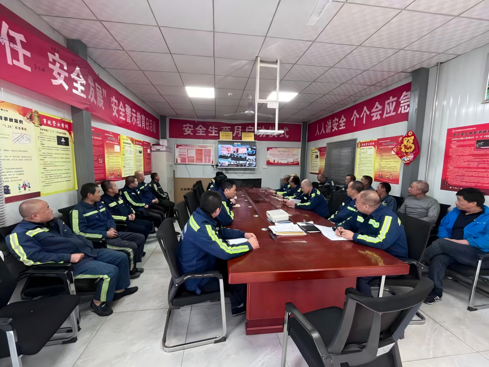 陜煤建設機電安裝公司建莊項目部：“學、查、練”三措并舉 織密施工安全防護網(wǎng)